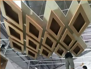 冲孔铝单板之灯光槽开孔问题解析